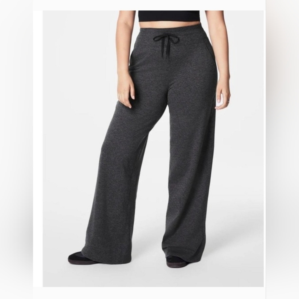 SPANX Skysmooth Dark Gray Size M Pockets NWT
